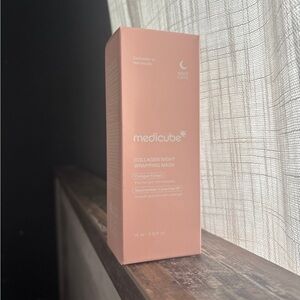 Medicube Collagen Night Wrapping Mask